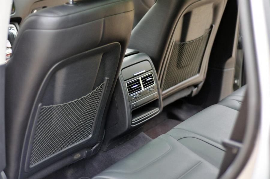 Volkswagen Touareg Hybrid 2012 года  (фото 28 из 42)